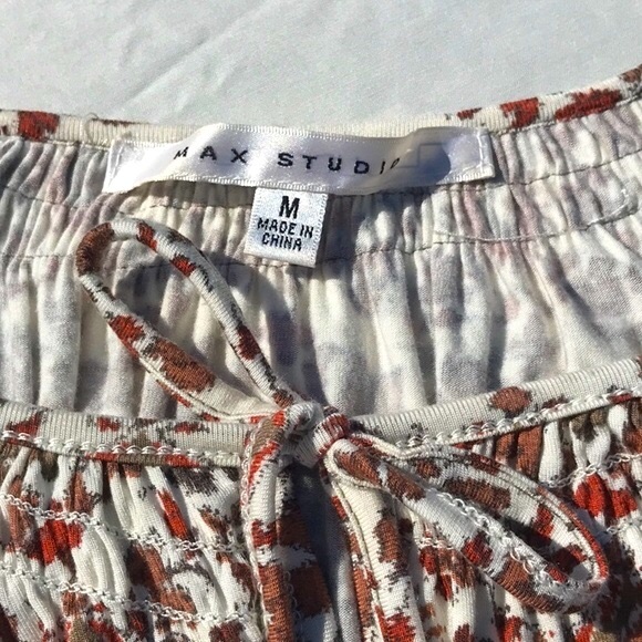 Max Studio Floral Print Scooped Neckline Short Sleeved Elastic Waistband Top Med - Picture 12 of 16